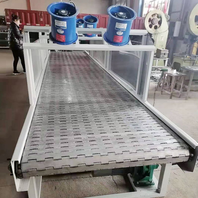 鏈板輸送機